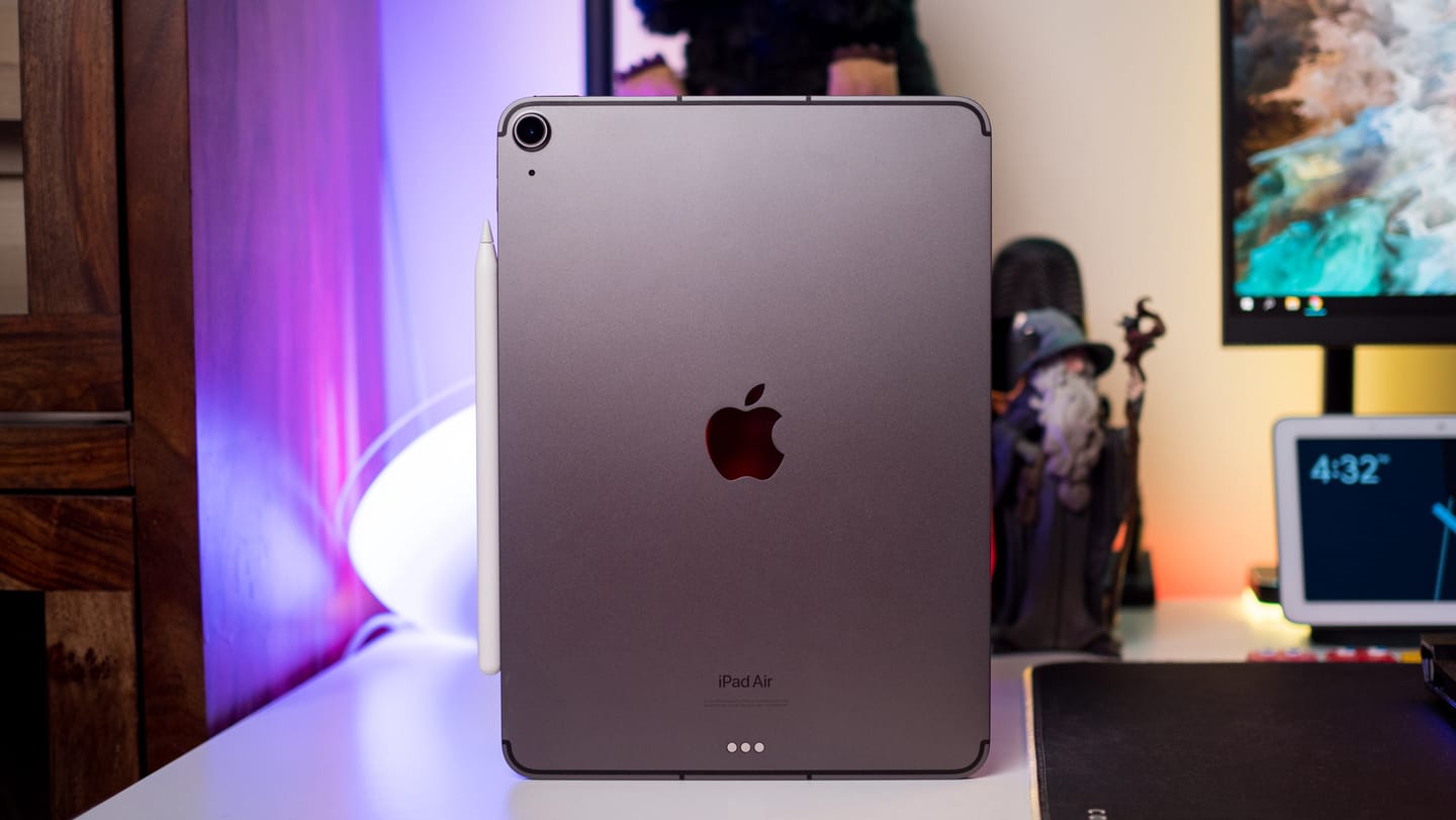 iPad Air M1: The Mid-Range Tablet That's Actually a Low-Key Beast