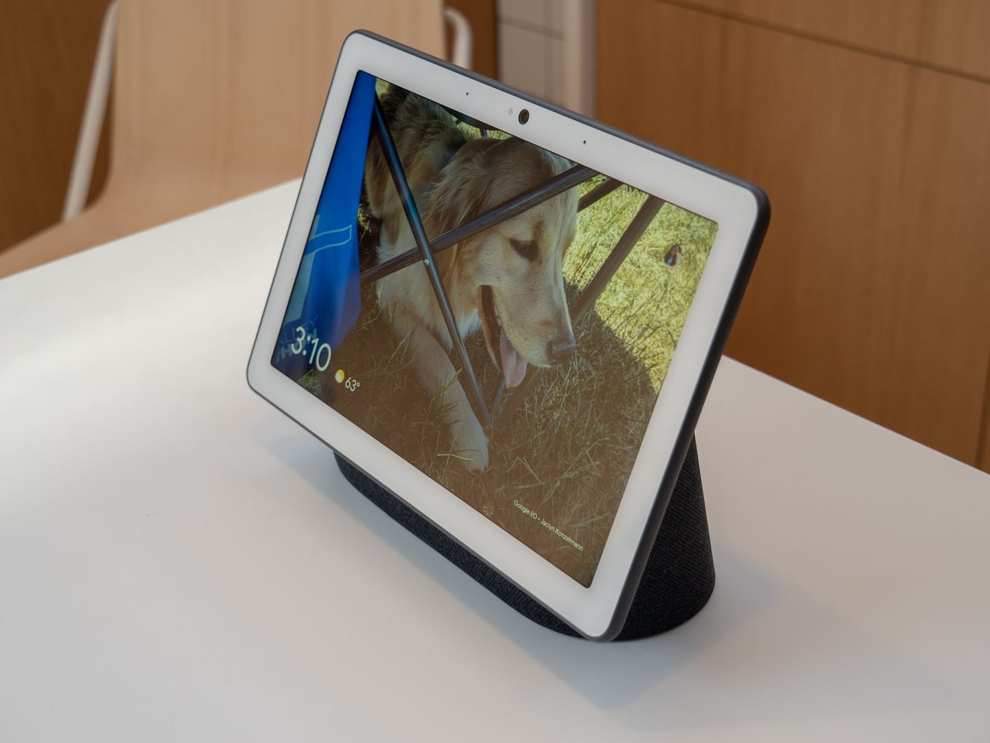 Google Nest Hub Max: The Smart Display Beast You Didn't Know You Needed
