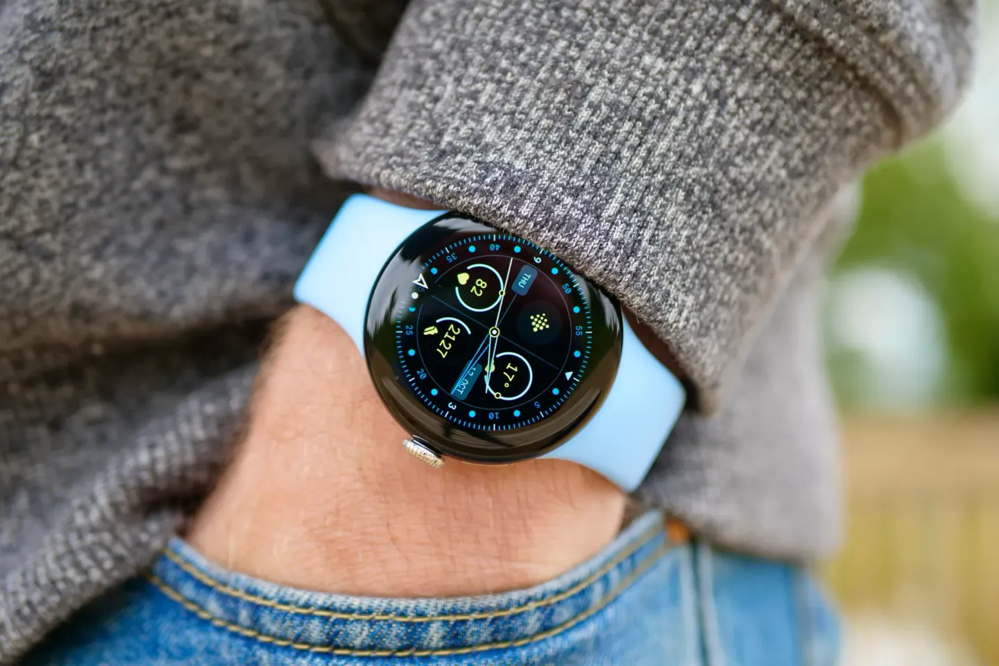 Google Pixel Watch 2: The Smartwatch That Actually Gets It Right